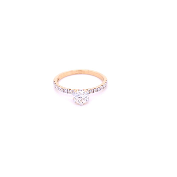 Exquisite gold diamond ring