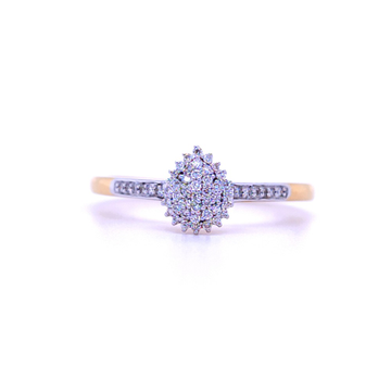 Unique micro setting cluster diamond ring in 18 kt...