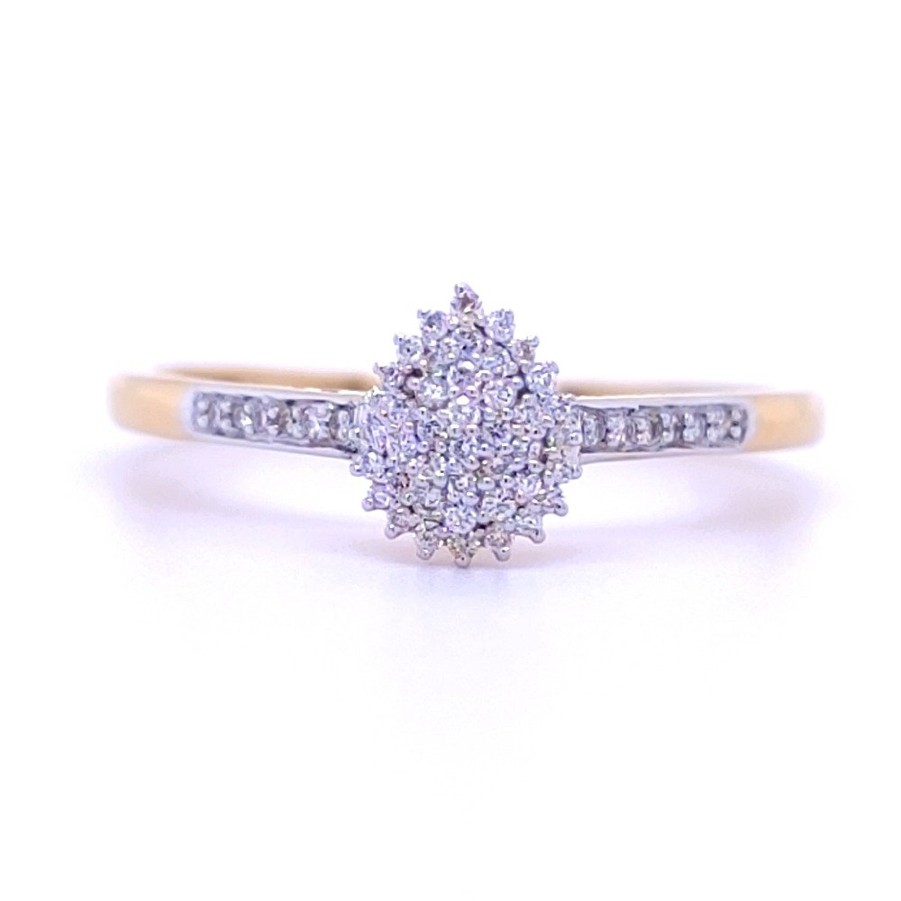 Unique micro setting cluster diamond ring in 18 kt yellow gold