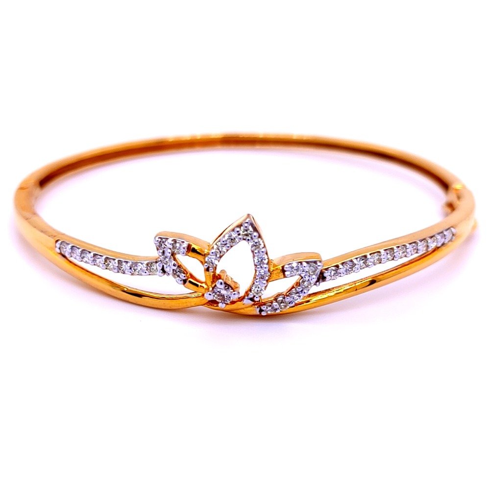 Lotus diamond bracelet in gold 18 kt