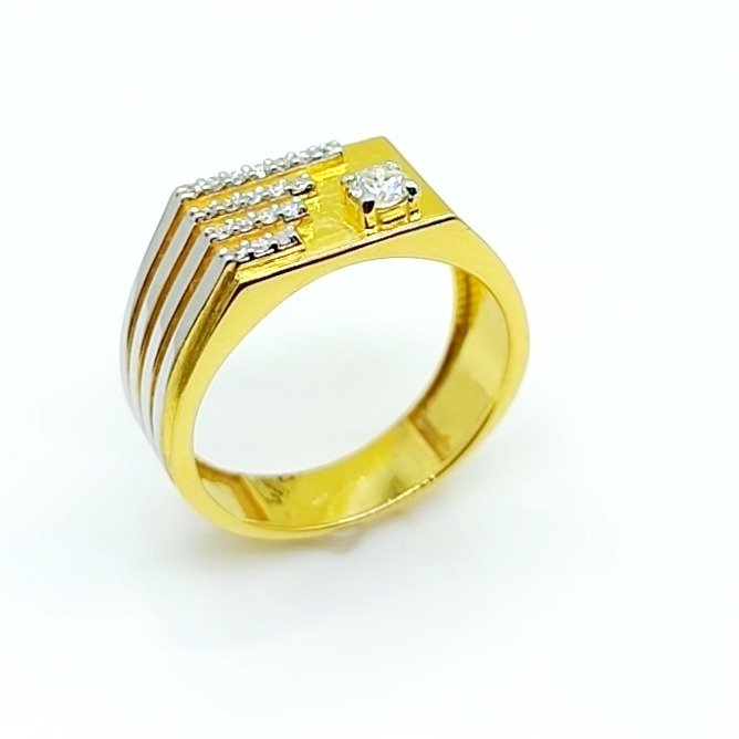 Alen step mark solitaire diamond ring
